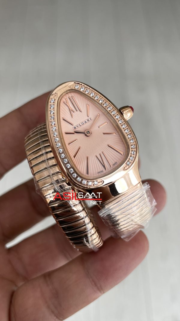 Bulgari Serpenti Tubogas Diamond Pembe 35mm Rosegold Tek Sarmalı Kadın Kol Saati Bulgari Serpenti Tubogas Diamond Pembe 35mm Rosegold Tek Sarmalı Kadın Kol Saati