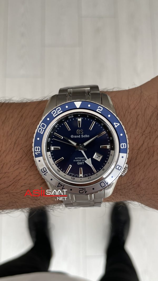Grand Seiko GMT Sport Collection 44mm Mavi Kadran Replika Saat Grand Seiko GMT Sport Collection 44mm Mavi Kadran Replika Saat