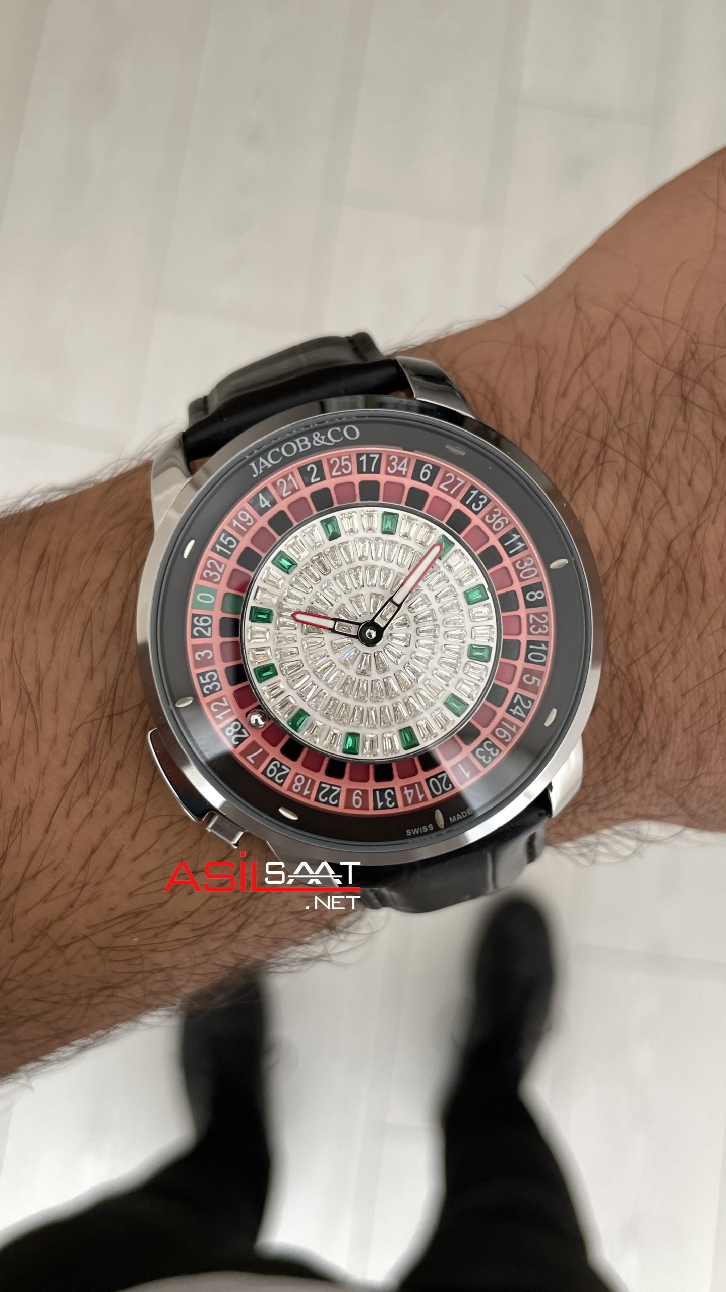 Jacob & Co. Casino Rulet Dimamond Siyah Kadran 44mm Silver Replika Saat