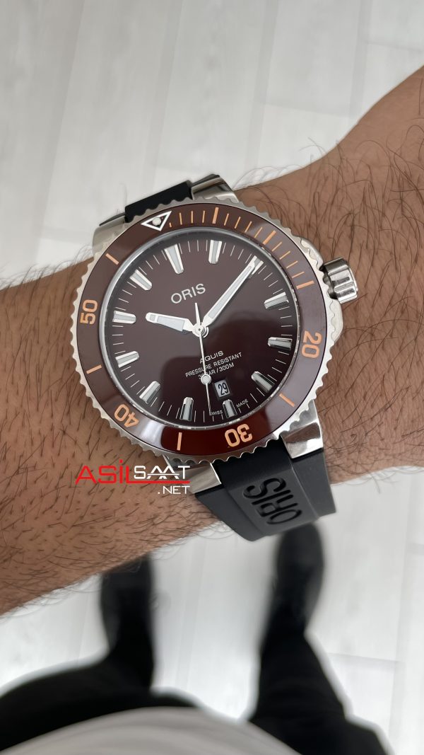 Oris Aquis Date Brown 43mm Kauçuk Replika Saat Oris Aquis Date Brown 43mm Kauçuk Replika Saat