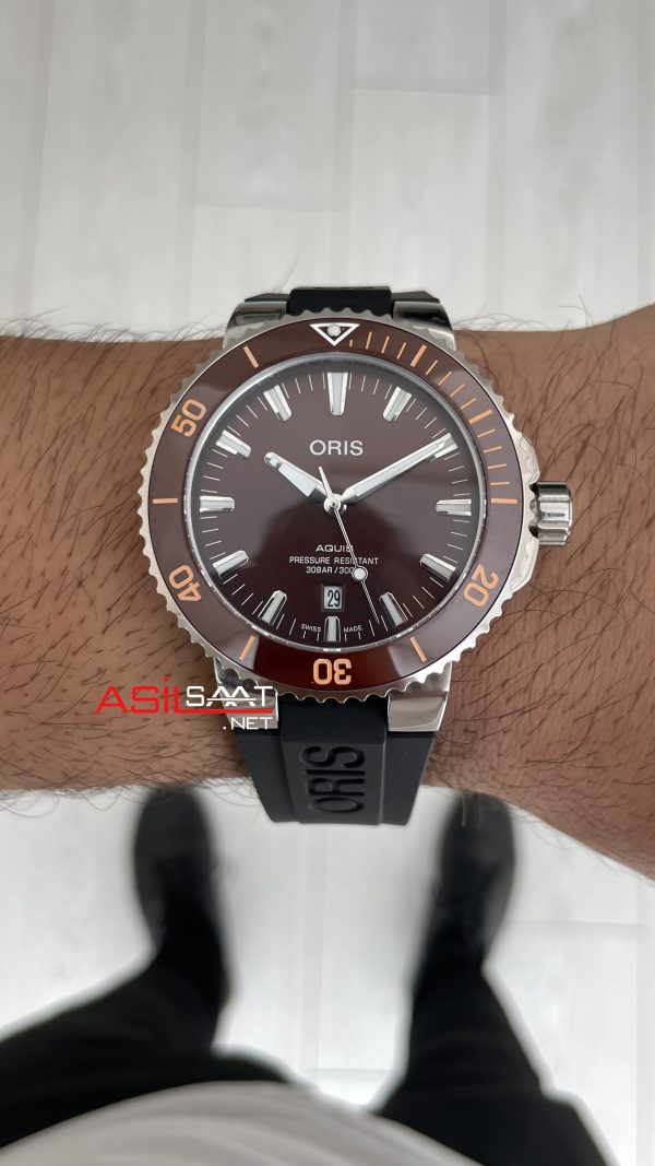 Oris Aquis Date Brown 43mm Kauçuk Replika Saat Oris Aquis Date Brown 43mm Kauçuk Replika Saat