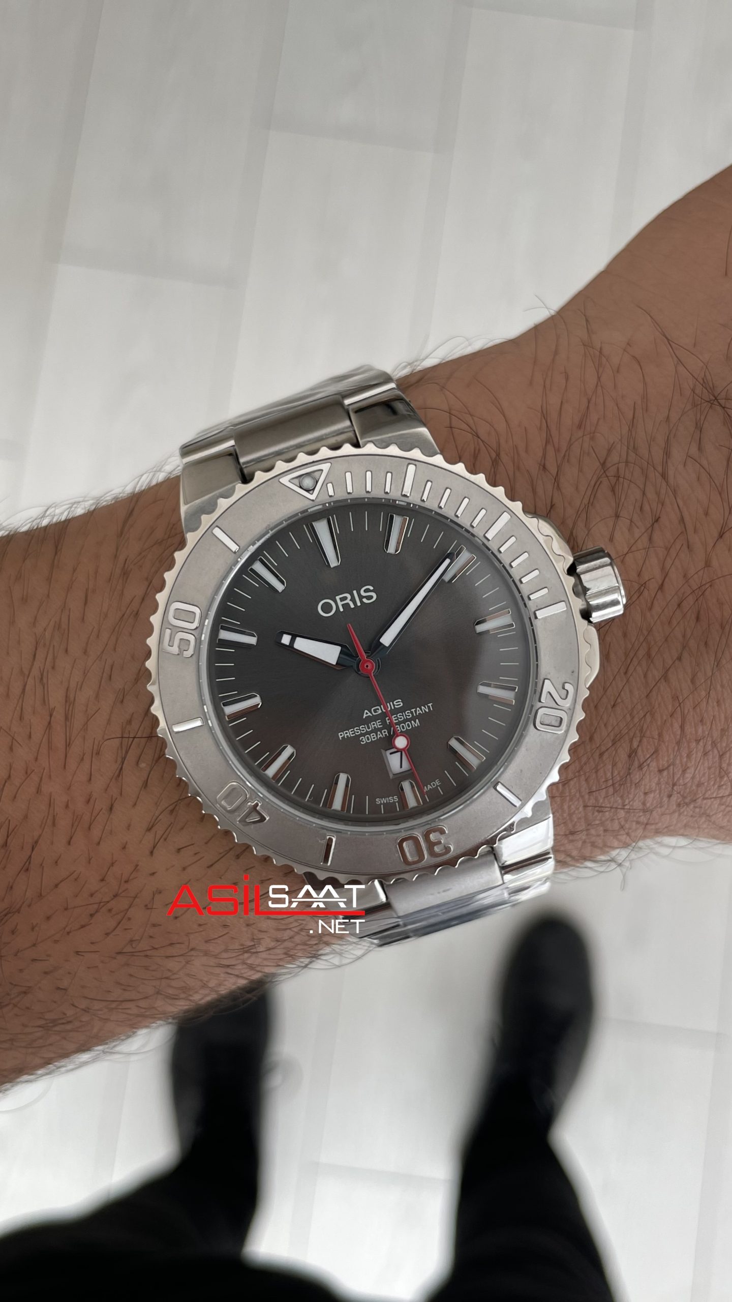 Oris Aquis Date Relief 43mm Gri Kadran Replika Saat
