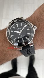 Oris Aquis Date Siyah 43mm Kauçuk Replika Saat