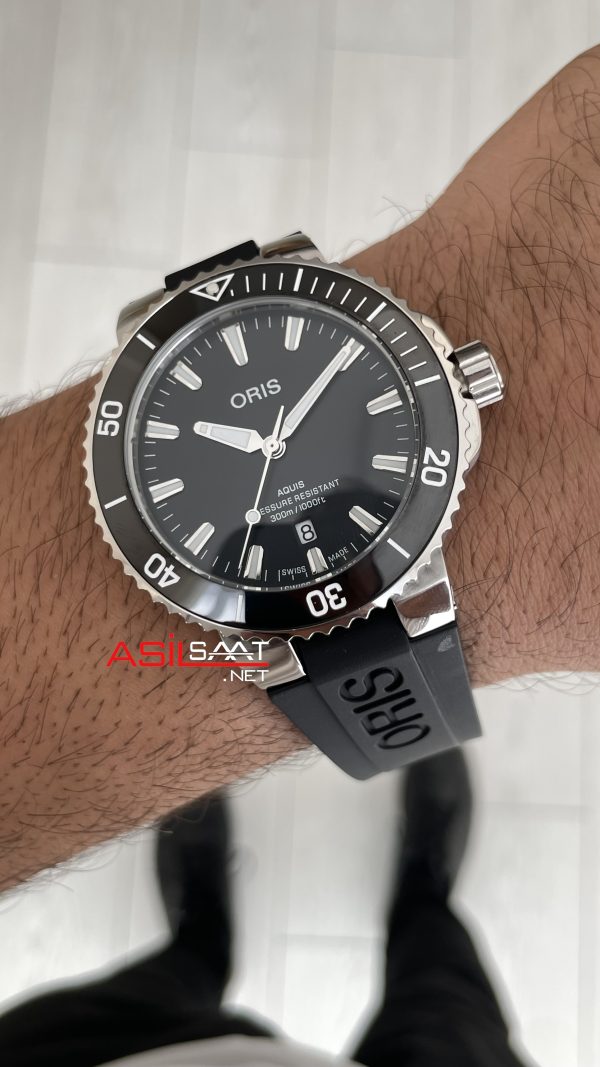 Oris Aquis Date Siyah 43mm Kauçuk Replika Saat Oris Aquis Date Siyah 43mm Kauçuk Replika Saat