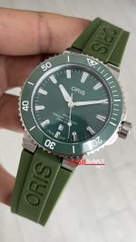 Oris Aquis Date Yeşil 43mm Kauçuk Replika Saat