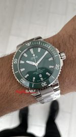 Oris Aquis Date Yeşil 43mm Replika Saat