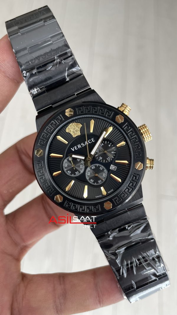 Versace Greca Black PVD Chronograph Siyah Kadran 43mm Replika Saat Versace Greca Black PVD Chronograph Siyah Kadran 43mm Replika Saat