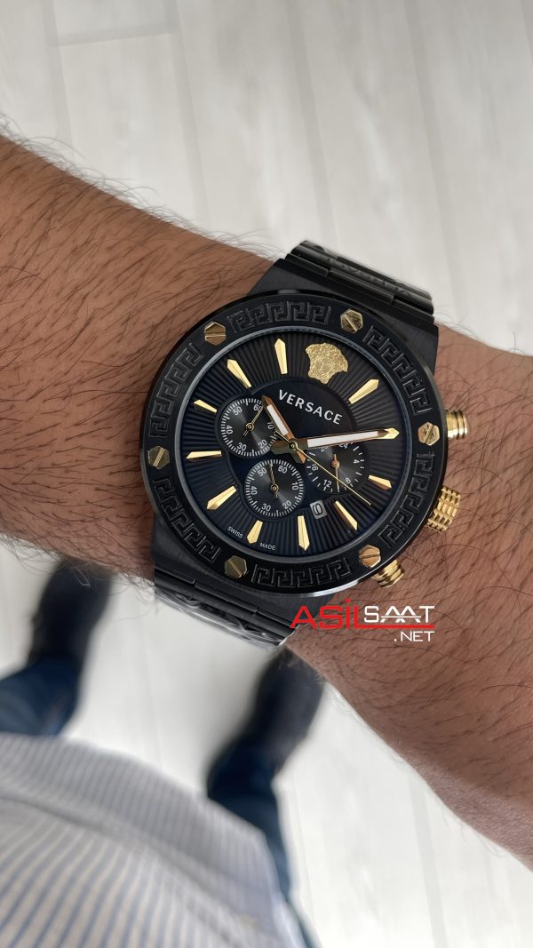 Versace Greca Black PVD Chronograph Siyah Kadran 43mm Replika Saat Versace Greca Black PVD Chronograph Siyah Kadran 43mm Replika Saat