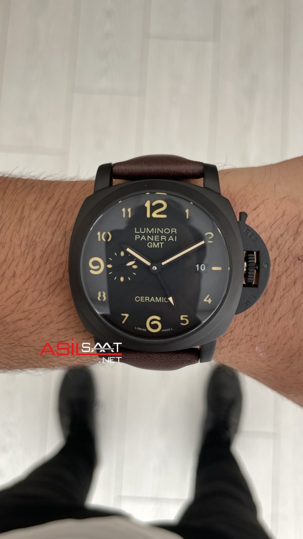 Panerai Luminor Ceramica GMT Power Reserve PAM00441 Kahverengi 44mm Black Replika Saat Panerai Luminor Ceramica GMT Power Reserve PAM00441 Kahverengi 44mm Black Replika Saat