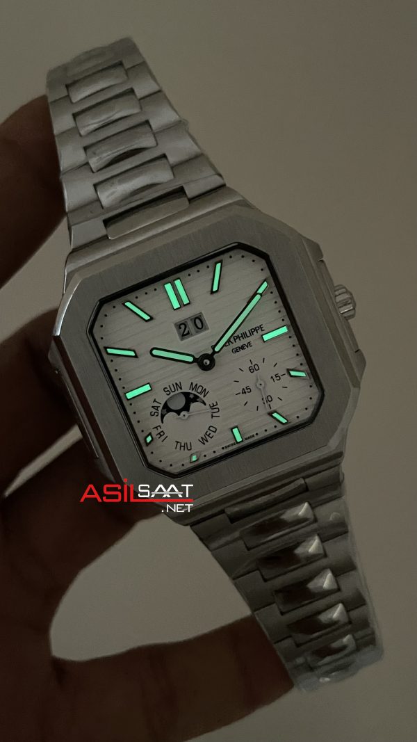 Patek Philippe Cubitus 5822P Date Day Moon Phase 45mm Silver Beyaz Kadran Patek Philippe Cubitus 5822P Date Day Moon Phase 45mm Silver Beyaz Kadran