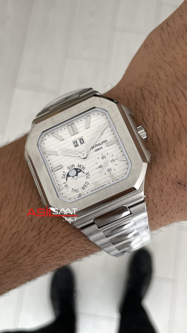 Patek Philippe Cubitus 5822P Date Day Moon Phase 45mm Silver Beyaz Kadran Patek Philippe Cubitus 5822P Date Day Moon Phase 45mm Silver Beyaz Kadran