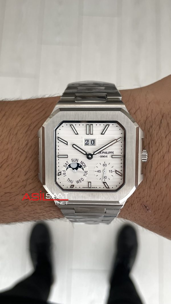 Patek Philippe Cubitus 5822P Date Day Moon Phase 45mm Silver Beyaz Kadran Patek Philippe Cubitus 5822P Date Day Moon Phase 45mm Silver Beyaz Kadran