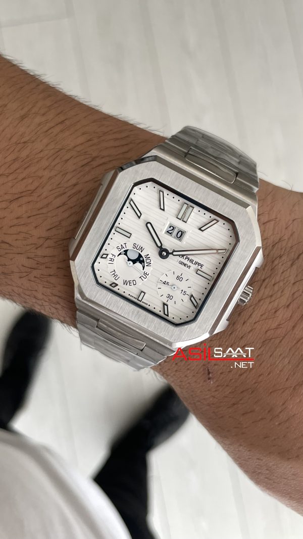 Patek Philippe Cubitus 5822P Date Day Moon Phase 45mm Silver Beyaz Kadran Patek Philippe Cubitus 5822P Date Day Moon Phase 45mm Silver Beyaz Kadran