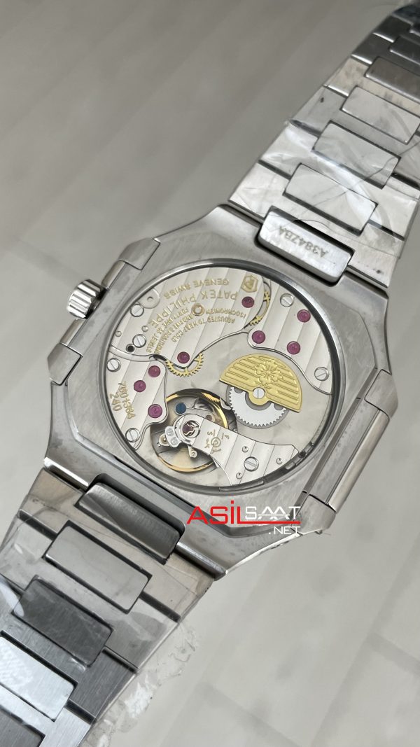 Patek Philippe Cubitus 5822P Date Day Moon Phase 45mm Silver Beyaz Kadran Patek Philippe Cubitus 5822P Date Day Moon Phase 45mm Silver Beyaz Kadran