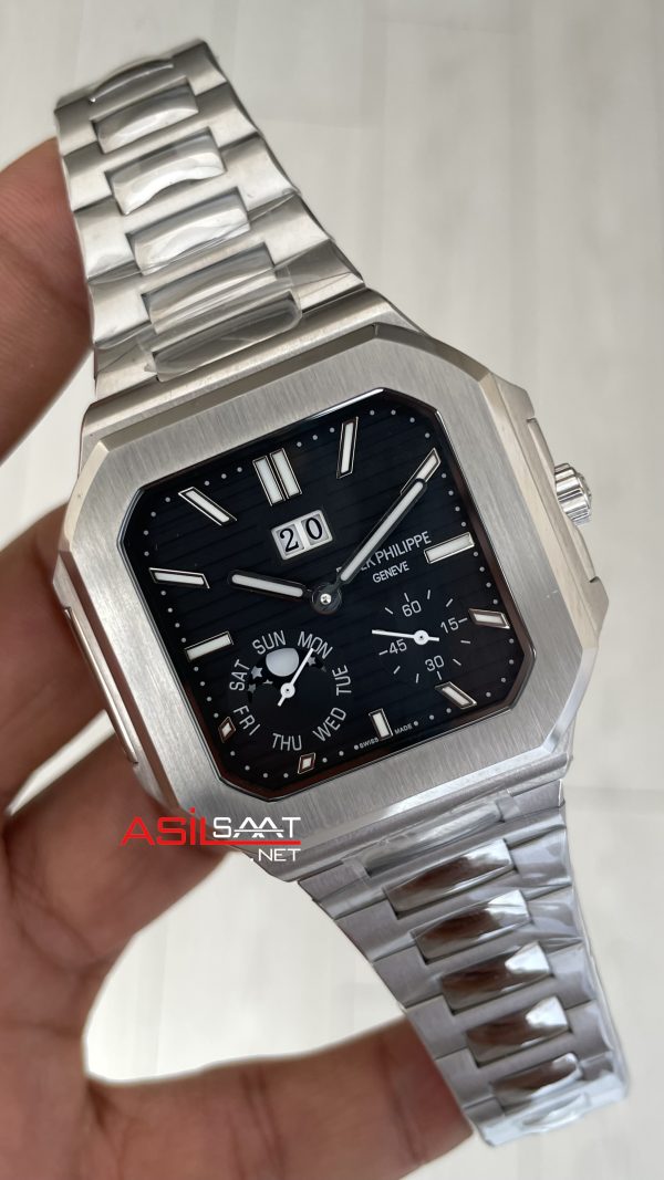 Patek Philippe Cubitus 5822P Date Day Moon Phase 45mm Silver Siyah Kadran
