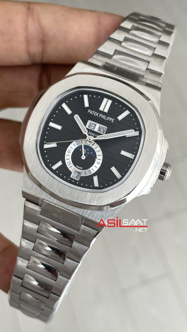 Patek Philippe Nautilus 5726 Annual Calendar Moonphase Silver Siyah Kadran Replika Saat Patek Philippe Nautilus 5726 Annual Calendar Moonphase Silver Siyah Kadran Replika Saat