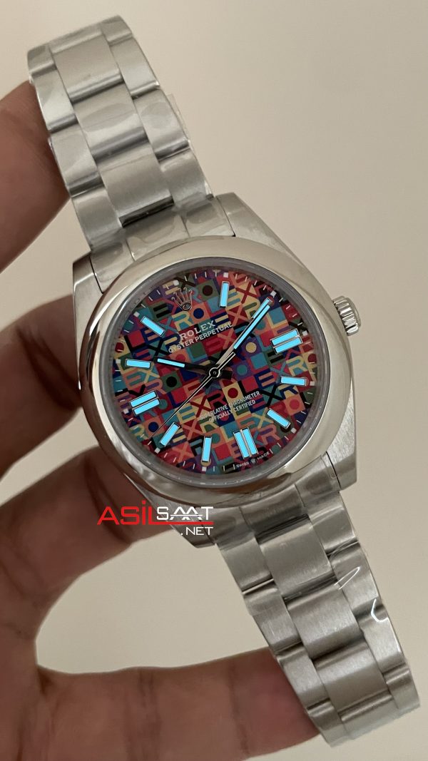 Rolex Oyster Celebration 134300 Silver 41mm Rolex Oyster Celebration 134300 Silver 41mm