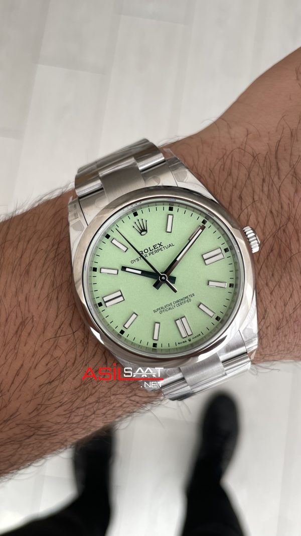 Rolex Oyster Perpetual Fıstık Yeşili 124300 Pistachio Dial 41mm VS Factory V2 DD3230 Tungsten Super Clone Swiss ETA Saat