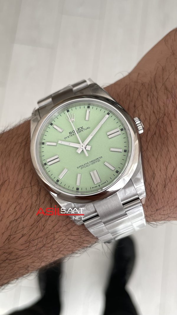 Rolex Oyster Perpetual Fıstık Yeşili 124300 Pistachio Dial 41mm VS Factory V2 DD3230 Tungsten Super Clone Swiss ETA Saat