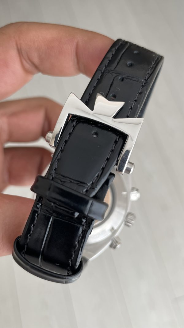 Vacheron Constantin Overseas Silver 44mm Beyaz Kadran Replika Saat Vacheron Constantin Overseas Silver 44mm Beyaz Kadran Replika Saat