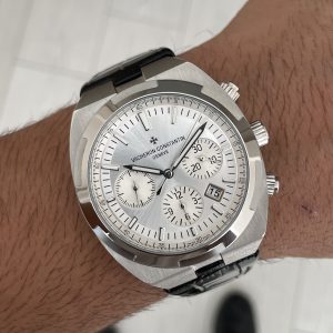 Vacheron Constantin Overseas Silver 44mm Beyaz Kadran Replika Saat