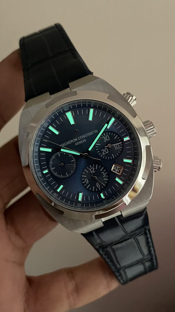 Vacheron Constantin Overseas Silver 44mm Mavi Kadran Replika Saat Vacheron Constantin Overseas Silver 44mm Mavi Kadran Replika Saat