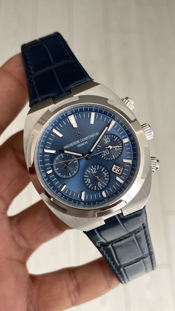 Vacheron Constantin Overseas Silver 44mm Mavi Kadran Replika Saat Vacheron Constantin Overseas Silver 44mm Mavi Kadran Replika Saat