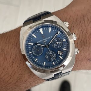 Vacheron Constantin Overseas Silver 44mm Mavi Kadran Replika Saat